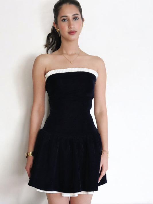 MIDNIGHT STRAPLESS VELVET PLEATED DRESS