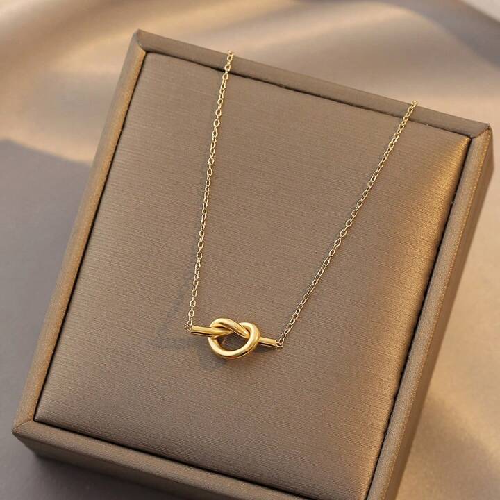 KNOT PENDANT