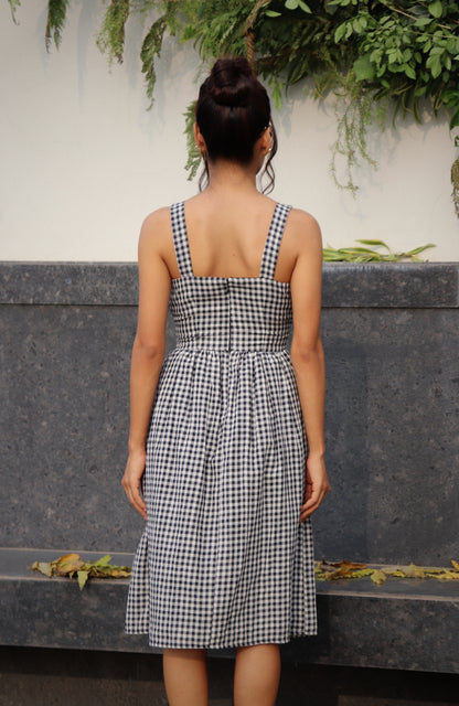 BLACK AND WHITE GINGHAM MIDI DRESS